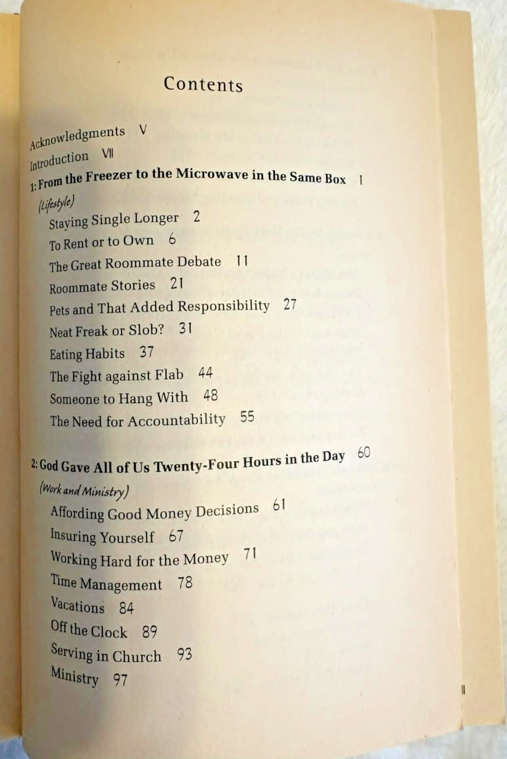 Single and Content: Experiencing Singleness in a Paired-off World - Paperback