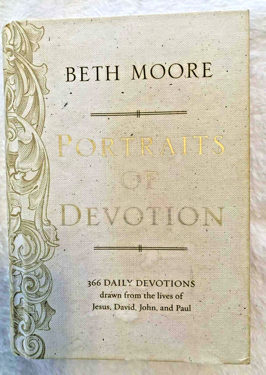 Portraits of Devotion: 366 Daily Devotions - Hardcover - Good